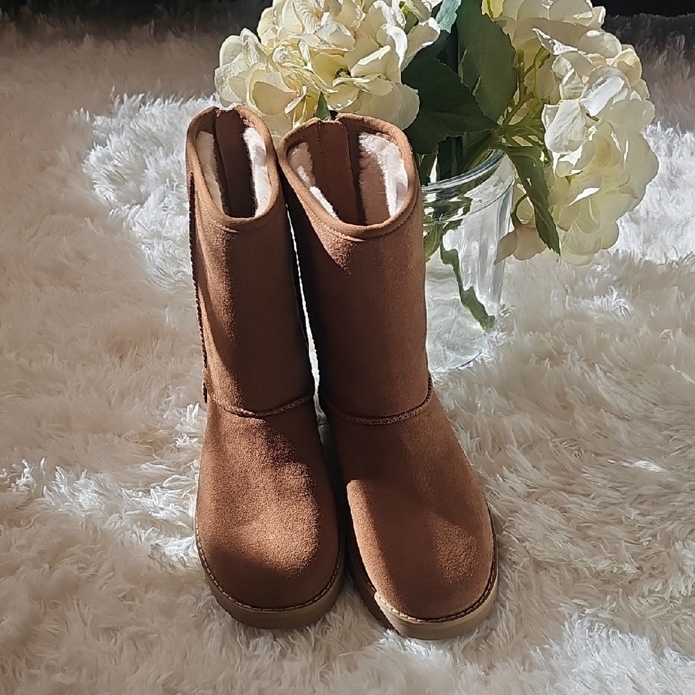 UGG Beige and White Suede Boots